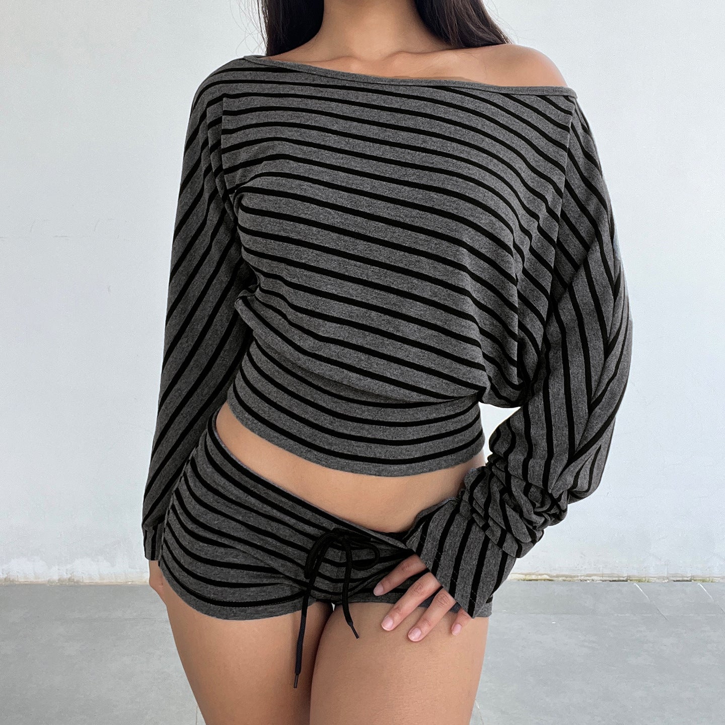Girls Casual Striped Off-shoulder Long-sleeve Top And Shorts Set